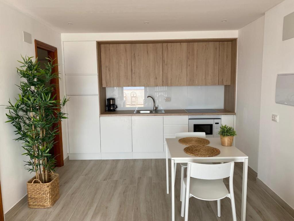 Ferienwohnung Apartamento En Los Cristianos Los Cristianos  Exterior foto